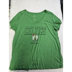 Torrid Size 2 Boston Celtics Soft Green V Neck Tshirt St Patrick's Day